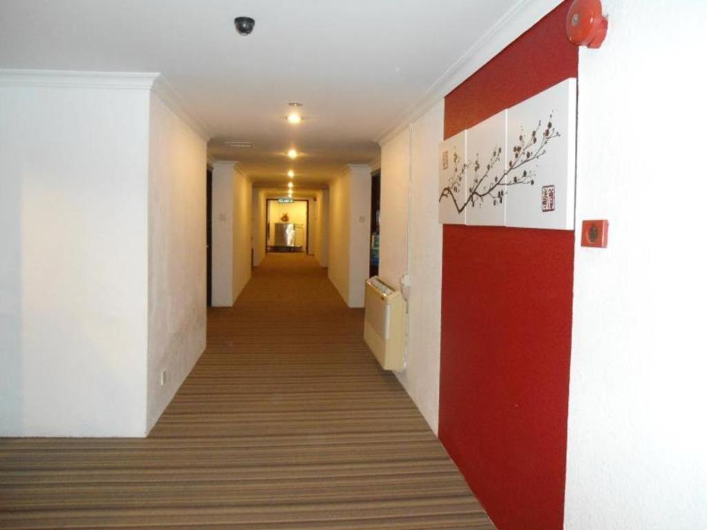 Regent Hotel Bintulu Exterior photo