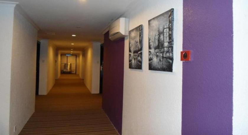 Regent Hotel Bintulu Exterior photo