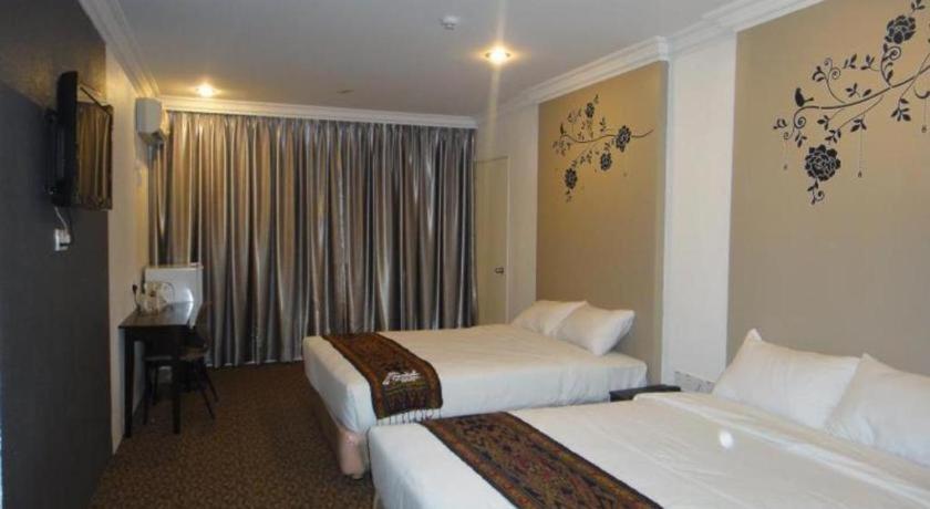 Regent Hotel Bintulu Exterior photo