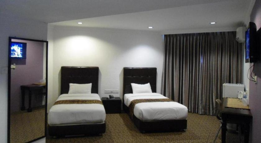 Regent Hotel Bintulu Exterior photo